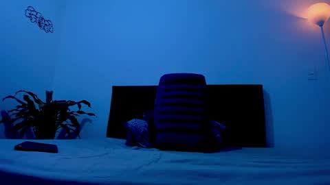 eiden_allenx1 online show from 01/10/25, 02:34