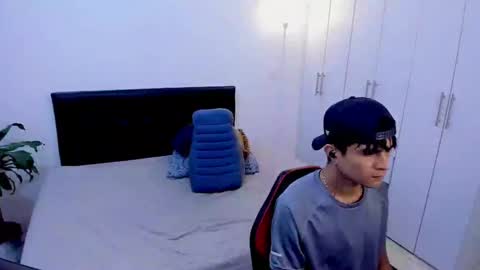 eiden_allenx1 online show from 01/22/25, 01:32