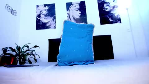 eiden_allenx1 online show from 11/11/25, 09:31