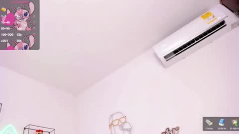 eileenn tanihara online show from 10/16/25, 10:16