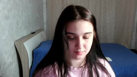 Snapshot of eileenmoore chatting on 04/09/26, 08:36 Lina online show from 04/09/26, 08:36