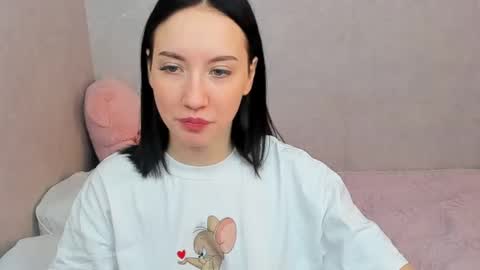 eileenmoores online show from 03/19/26, 01:04