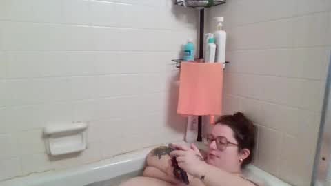 eilidh 3 online show from 12/22/25, 09:56