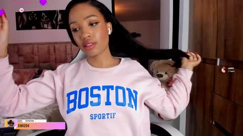 Snapshot of eimi_space chatting on 12/13/24, 03:27 eimi online show from 12/13/24, 03:27