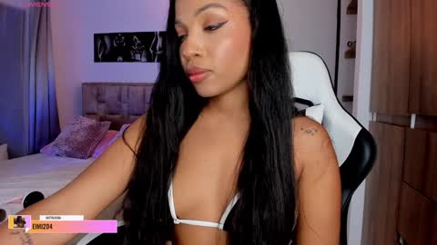 Snapshot of eimi_space chatting on 12/16/24, 02:57 eimi online show from 12/16/24, 02:57