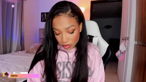 Snapshot of eimi_space chatting on 12/22/24, 02:28 eimi online show from 12/22/24, 02:28