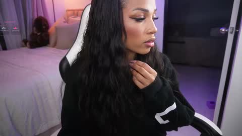 Snapshot of eimi_space chatting on 10/12/25, 11:26 eimi online show from 10/12/25, 11:26