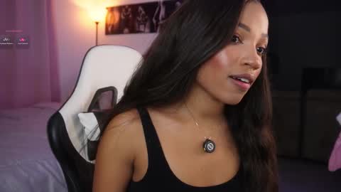 Snapshot of eimi_space chatting on 11/25/25, 02:33 eimi online show from 11/25/25, 02:33