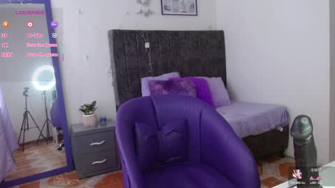 eimy01 online show from 03/19/26, 01:04