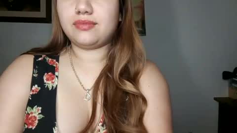 EIMY   MODEL INDEPENDENT online show from 12/27/24, 05:52