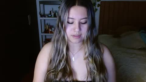 EIMY   MODEL INDEPENDENT online show from 10/11/25, 05:17