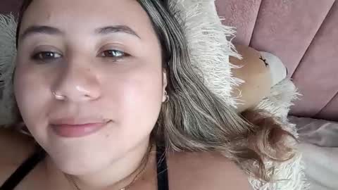 EIMY   MODEL INDEPENDENT online show from 02/18/26, 05:20