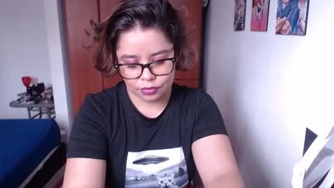 Snapshot of eimy_saenzz chatting on 11/26/25, 08:32 eimy_saenzz online show from 11/26/25, 08:32