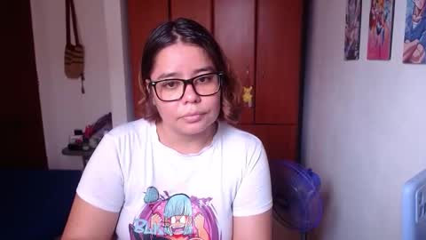 eimy_saenzz online show from 02/02/26, 06:28