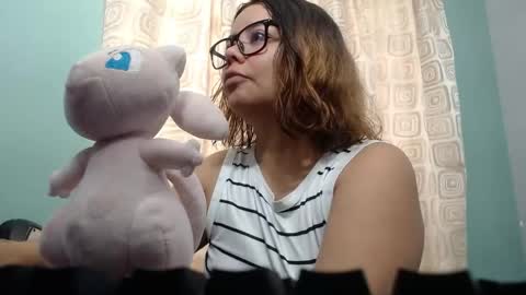 eimy_saenzz online show from 05/03/26, 04:24