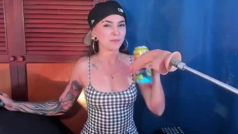 eimy_salome15 online show from 04/29/26, 08:04