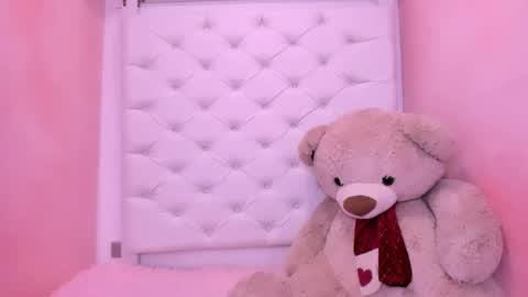 eimy online show from 03/28/26, 01:43