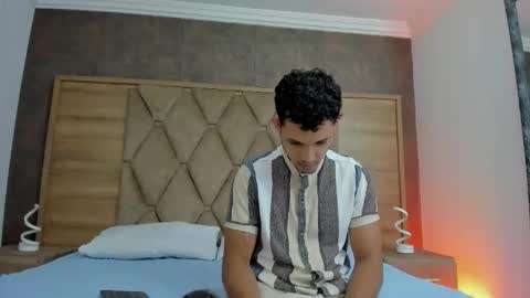 YG COUPLE online show from 03/16/26, 07:51