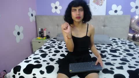 Eimyflorian online show from 01/25/25, 11:44