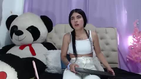 eimyy_rouse online show from 12/21/25, 08:27