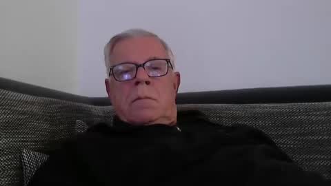 Snapshot of eisbaer1957 chatting on 11/30/25, 08:07 eisbaer1957 online show from 11/30/25, 08:07