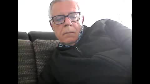 eisbaer1957 online show from 04/14/26, 11:38