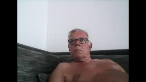 eisbaer1957 online show from 05/29/26, 06:39