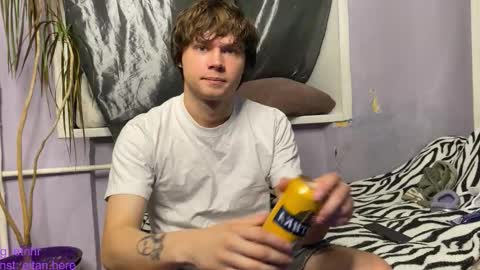 Eitan online show from 11/16/25, 06:24