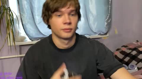 Eitan online show from 11/19/25, 10:04