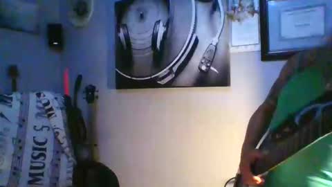 ThongLover6869 online show from 04/16/26, 04:24