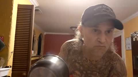 ThongLover6869 online show from 05/09/26, 11:04