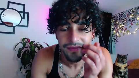 xoxo online show from 04/01/26, 12:11