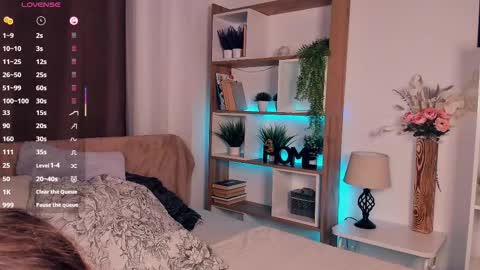 Elis 3 online show from 10/10/25, 09:36