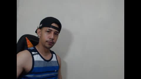 Instagram BelowAbajo online show from 06/16/26, 03:31