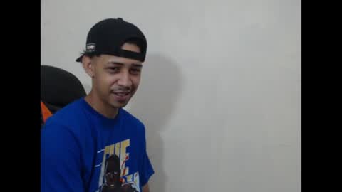 Instagram BelowAbajo online show from 06/24/26, 03:38