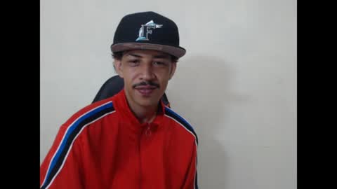 Instagram BelowAbajo online show from 08/01/26, 05:07