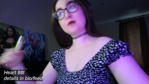 If you like it when I meow give me a thumbs up online show from 02/07/25, 02:04