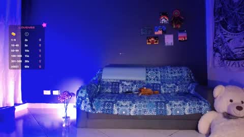 Snapshot of ela_0 chatting on 02/28/25, 02:20 Ela Help me reach 100 thumbs up online show from 02/28/25, 02:20