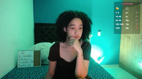 Snapshot of ela_0 chatting on 09/16/25, 08:59 Ela Help me reach 100 thumbs up online show from 09/16/25, 08:59