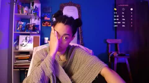 Snapshot of ela_0 chatting on 12/05/25, 05:16 Ela Help me reach 100 thumbs up online show from 12/05/25, 05:16