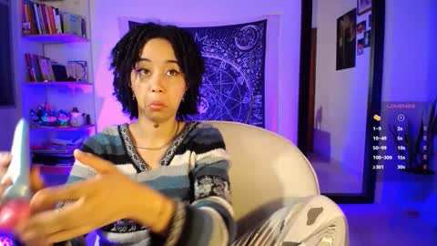 Ela  Help me reach 100 thumbs up online show from 03/25/26, 08:31