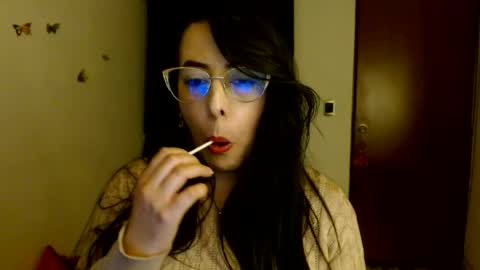 Snapshot of ela_3611 chatting on 07/10/26, 03:55 ela_3611 online show from 07/10/26, 03:55