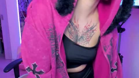 Ela online show from 11/22/25, 07:40