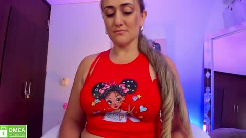 Snapshot of ela_ps chatting on 01/11/25, 02:36 LOREIN online show from 01/11/25, 02:36