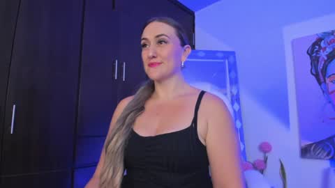 Snapshot of ela_ps chatting on 01/28/25, 11:49 LOREIN online show from 01/28/25, 11:49