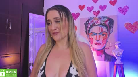 Snapshot of ela_ps chatting on 03/05/25, 12:00 LOREIN online show from 03/05/25, 12:00