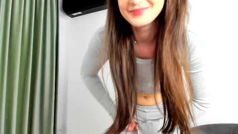 Ela online show from 04/30/26, 06:42
