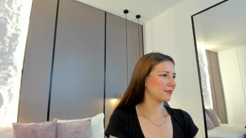 E L A I A online show from 02/23/26, 08:28