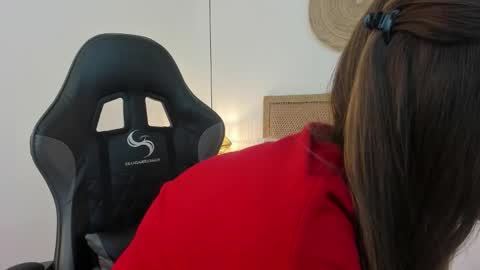 E L A I A online show from 03/25/26, 12:11