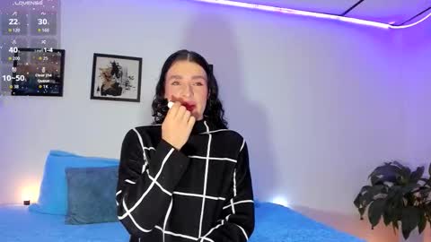 Elaia franco online show from 12/22/25, 12:51